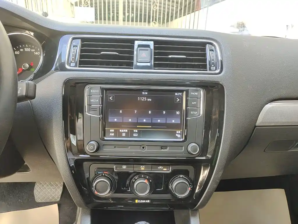 Volkswagen Sagitar — миниатюра 13