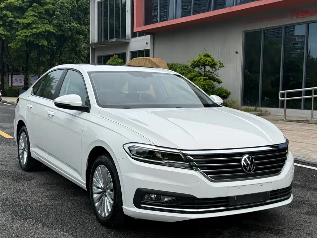 Volkswagen Lavida — миниатюра 3