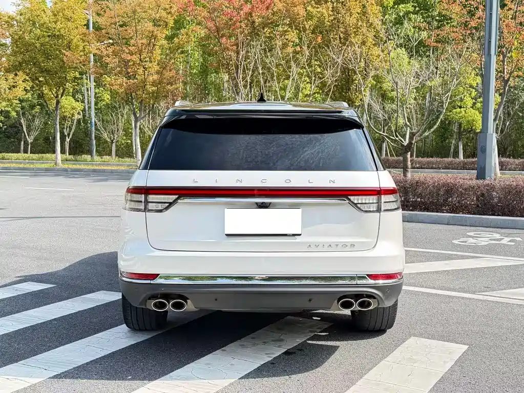Lincoln Aviator — миниатюра 10
