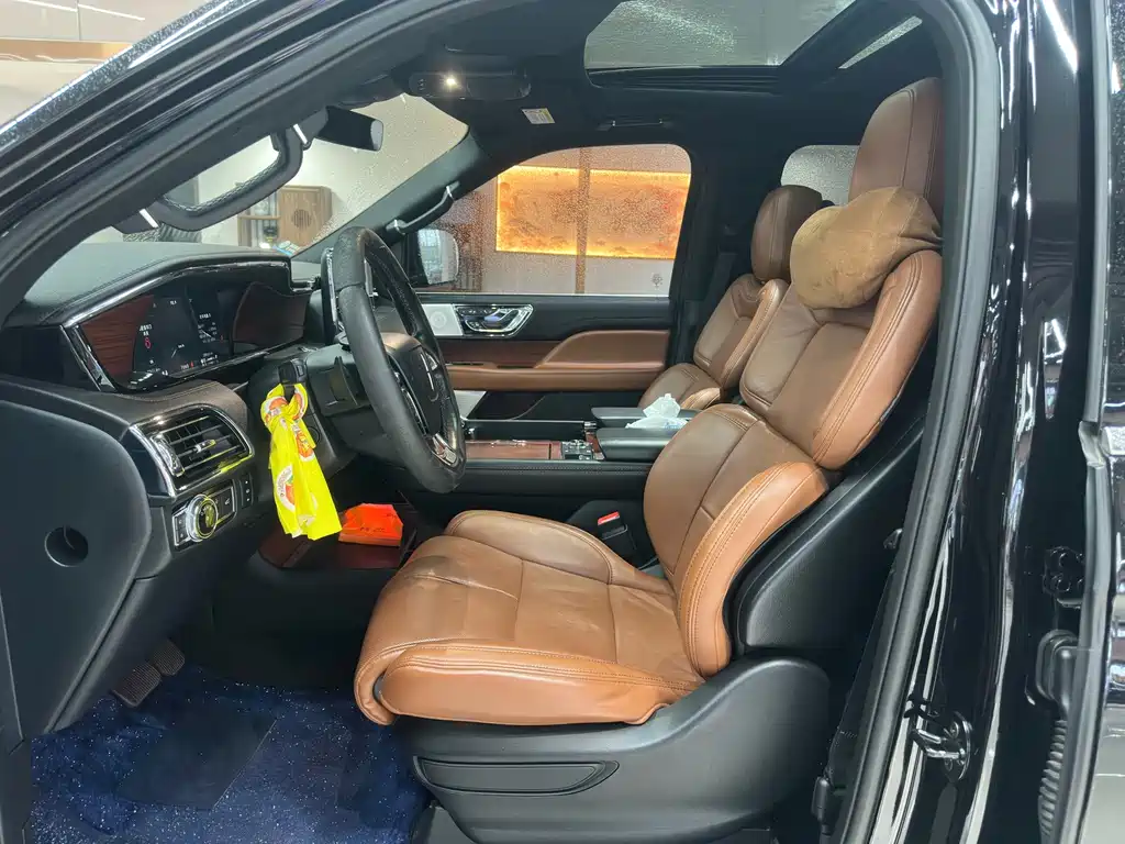 Lincoln Navigator — миниатюра 9