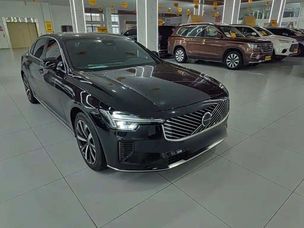 Volvo S90 — миниатюра 4