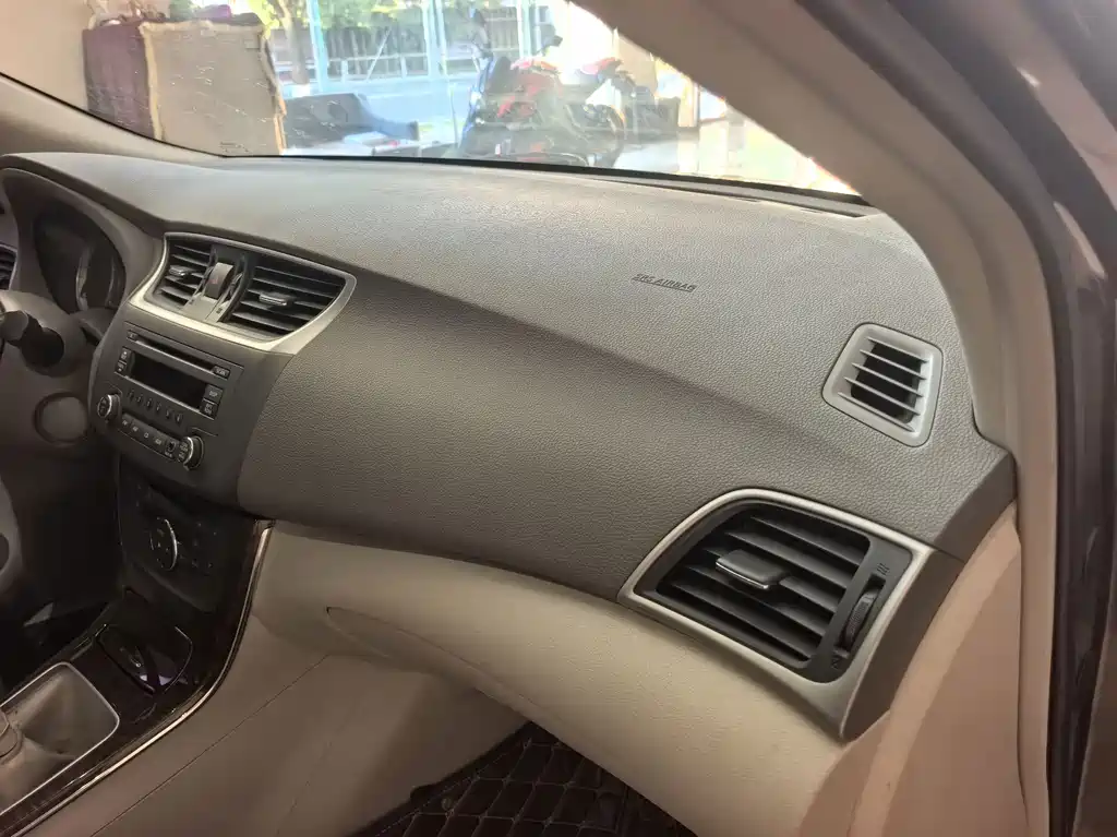 Nissan Sylphy — миниатюра 7