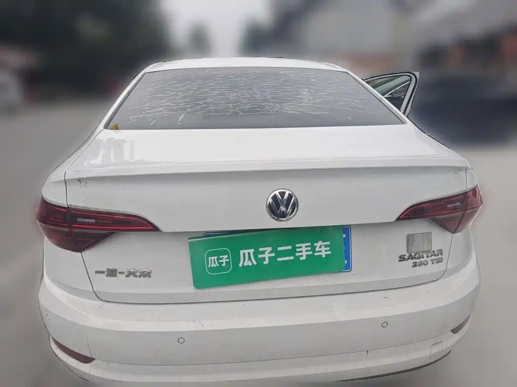 Volkswagen Sagitar — миниатюра 3