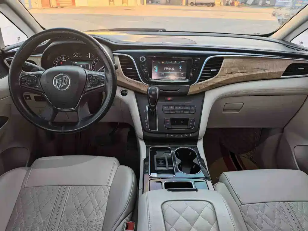 Buick GL8 — миниатюра 4