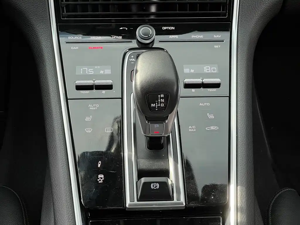Porsche Panamera — миниатюра 19