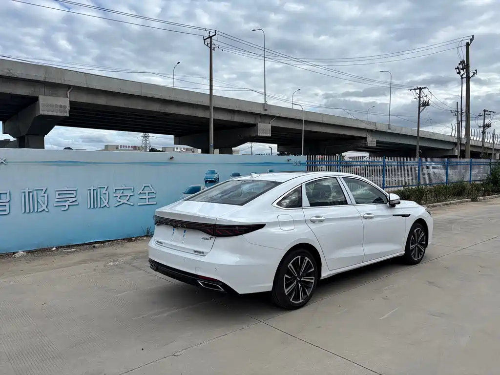Chery Arrizo 8 PRO — миниатюра 3