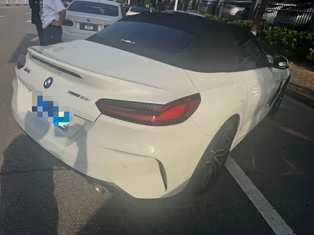 BMW Z4 — миниатюра 8