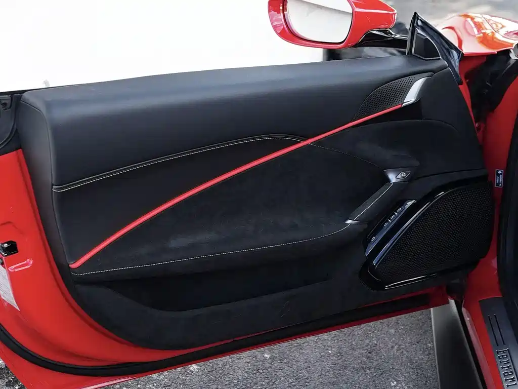 Ferrari Roma — миниатюра 18
