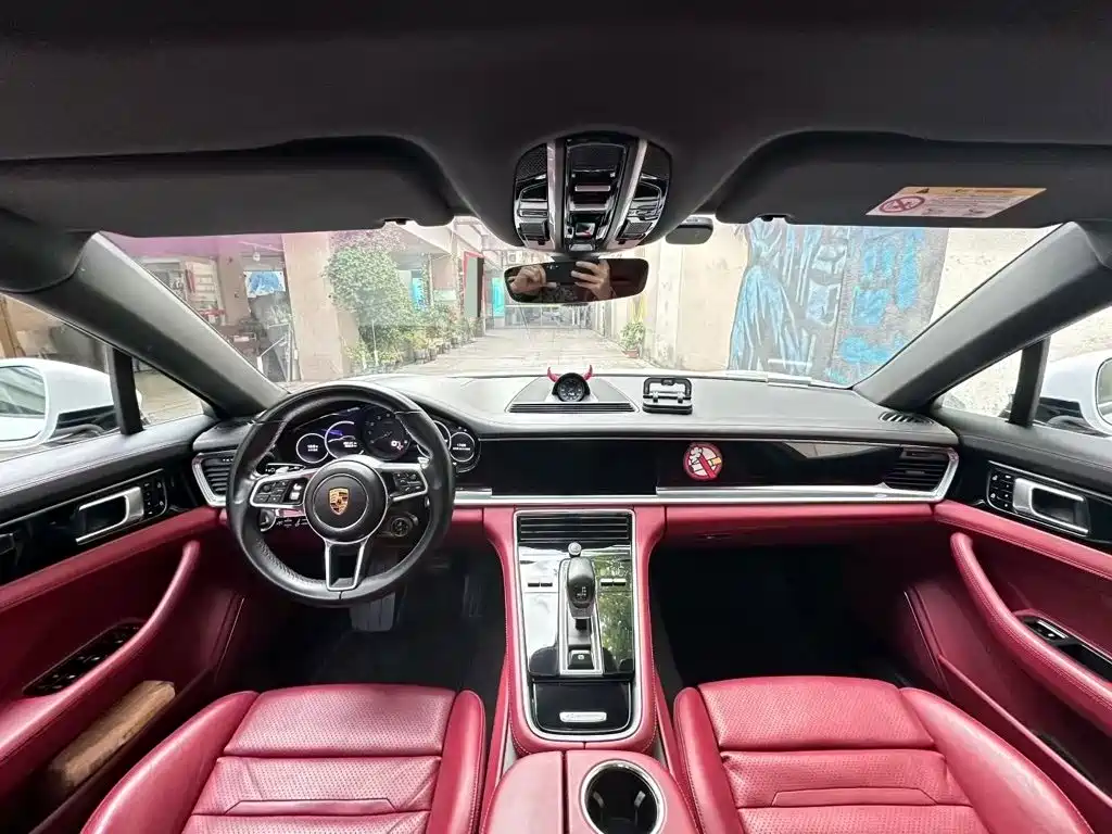 Porsche Panamera — миниатюра 6