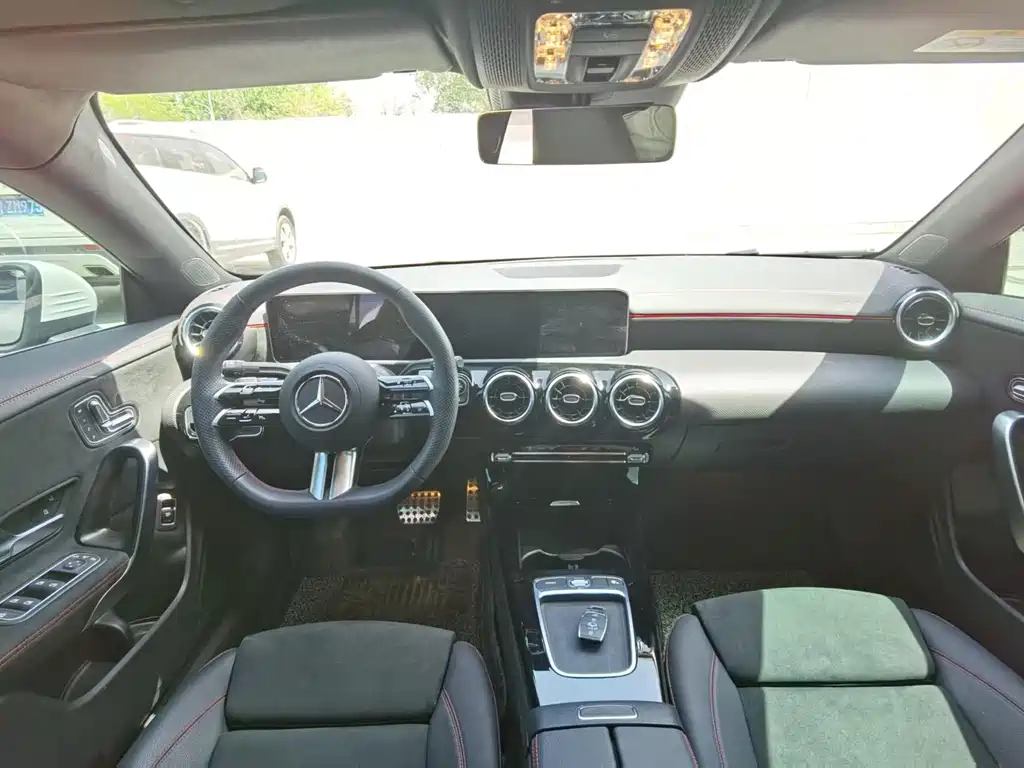 Mercedes-Benz CLA (Import) — миниатюра 8
