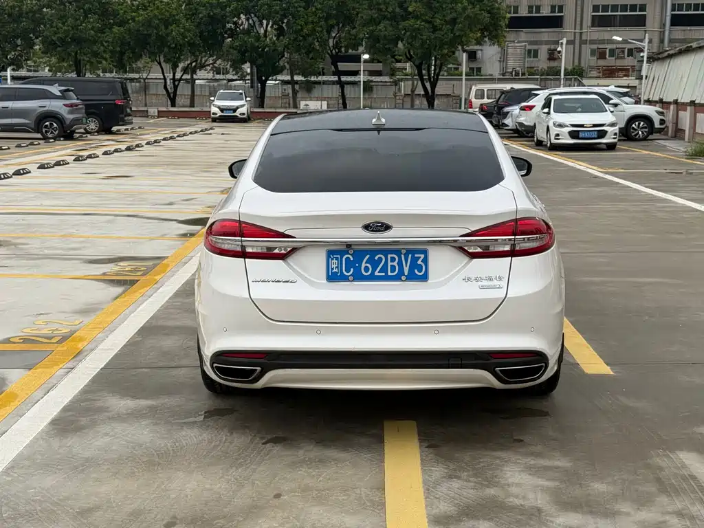 Ford Mondeo — миниатюра 5