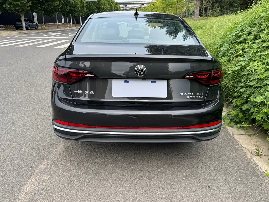 Volkswagen Sagitar — миниатюра 6