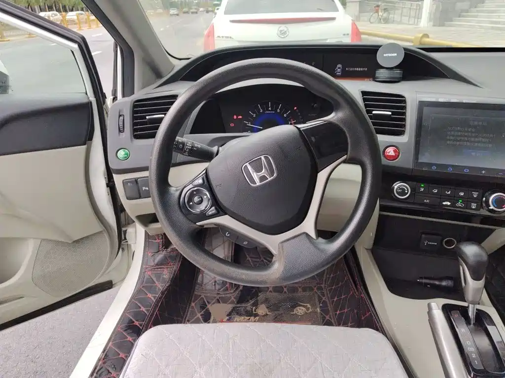 Honda Civic — миниатюра 6