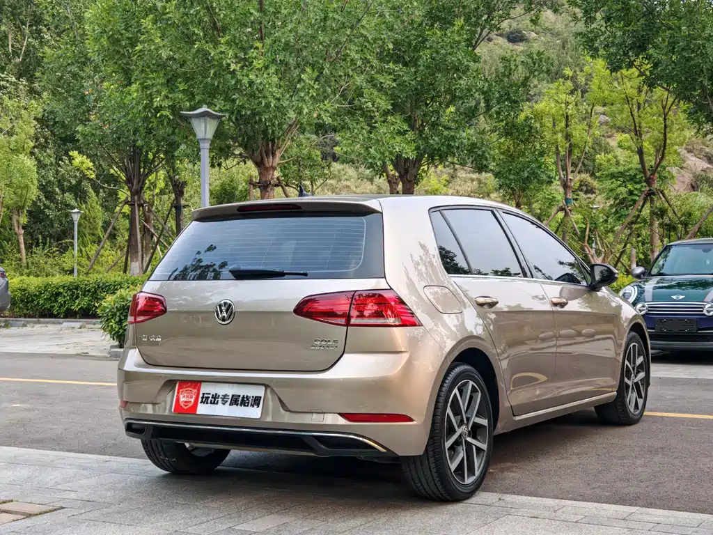 Volkswagen Golf — миниатюра 4
