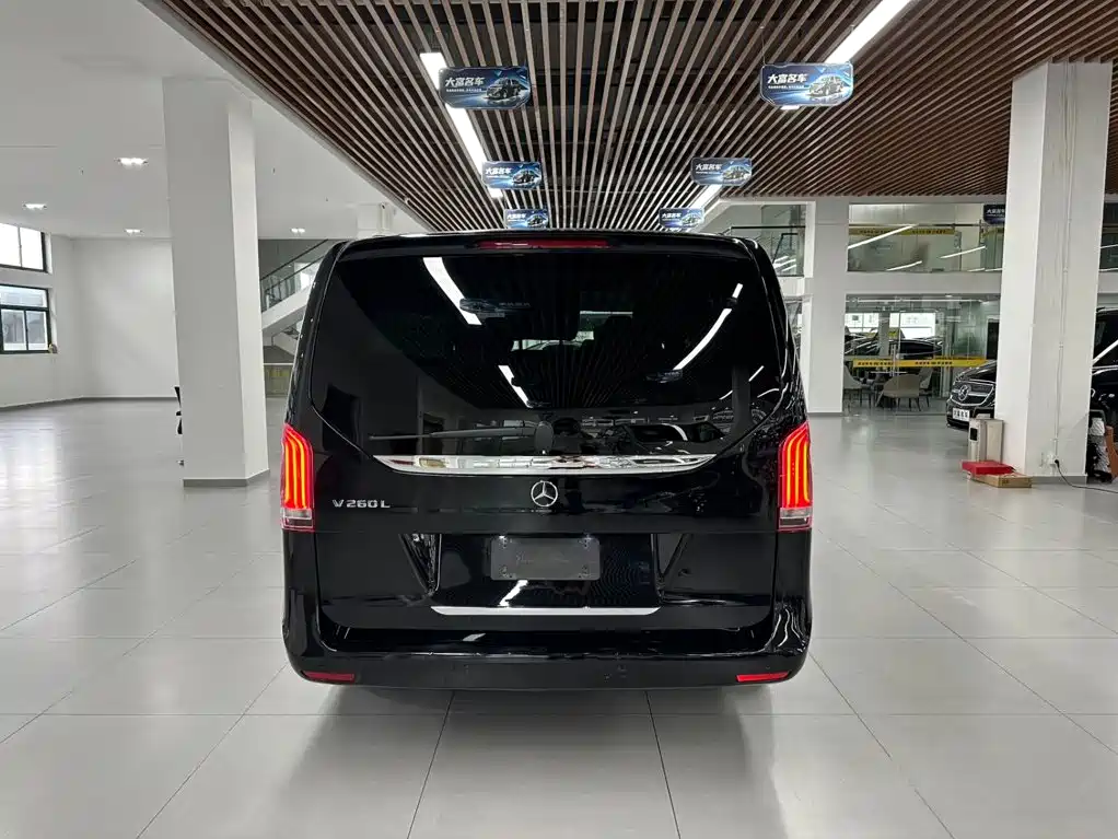 Mercedes-Benz V-Class — миниатюра 18