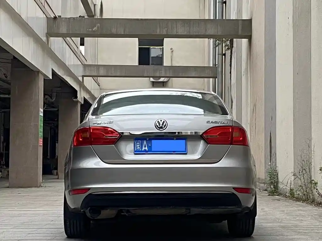 Volkswagen Sagitar — миниатюра 4