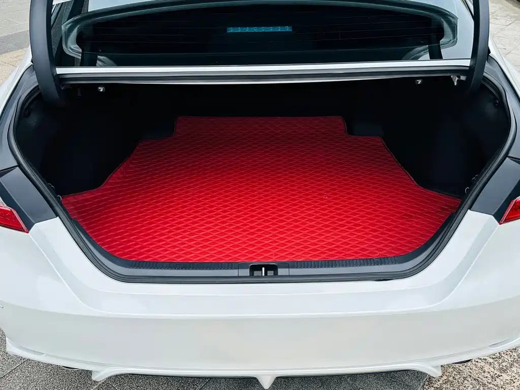 Toyota Camry — миниатюра 15