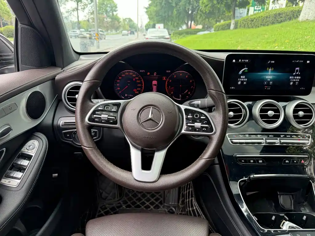 Mercedes-Benz GLC — миниатюра 14