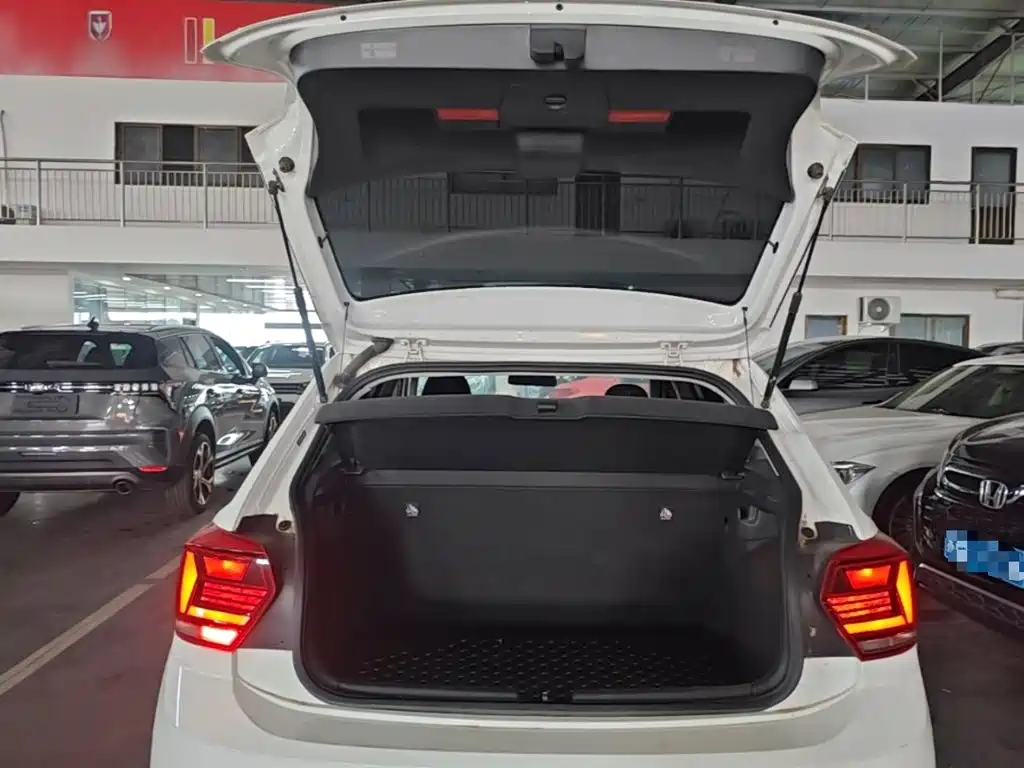 Volkswagen Polo — миниатюра 19