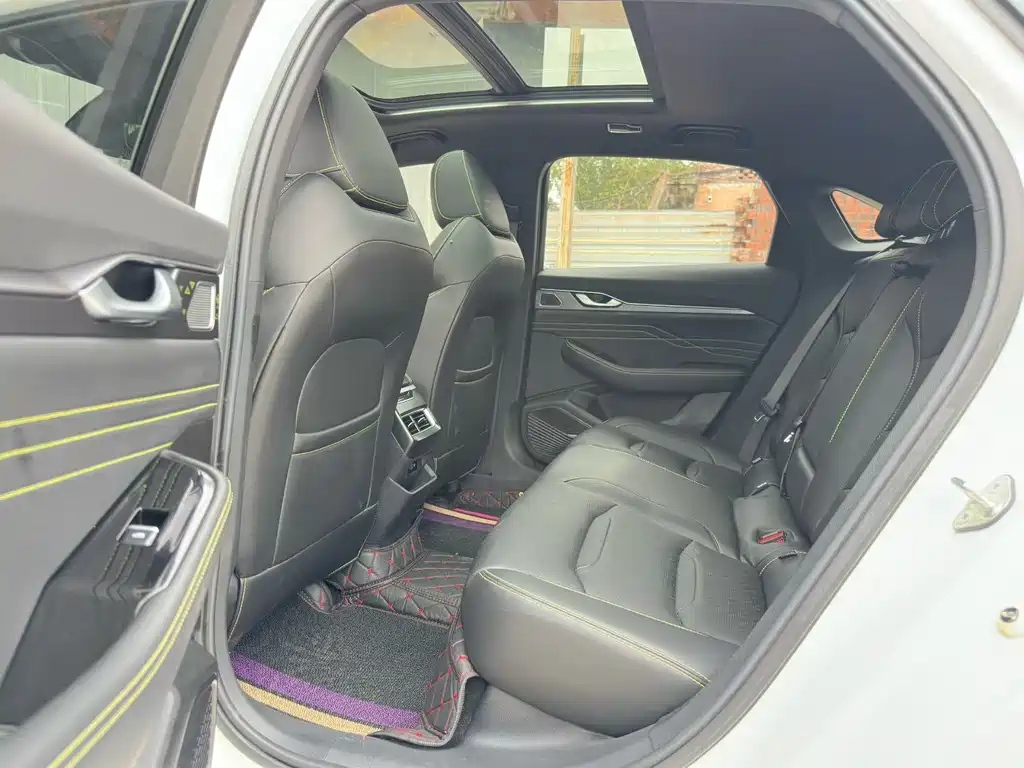 GEELY AUTOMOBILE XINGRUI