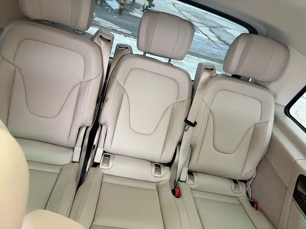 MERCEDES-BENZ V CLASS