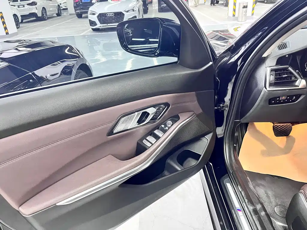 BMW 3 Series — миниатюра 8