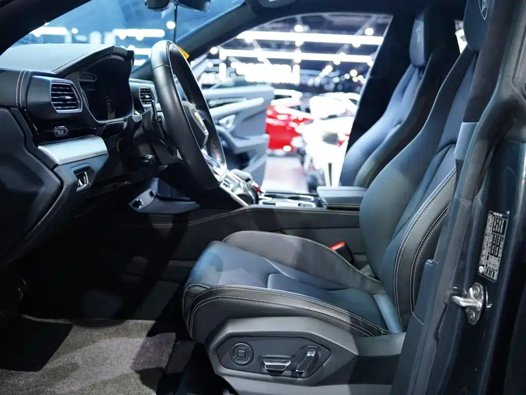 Lamborghini Urus — миниатюра 17