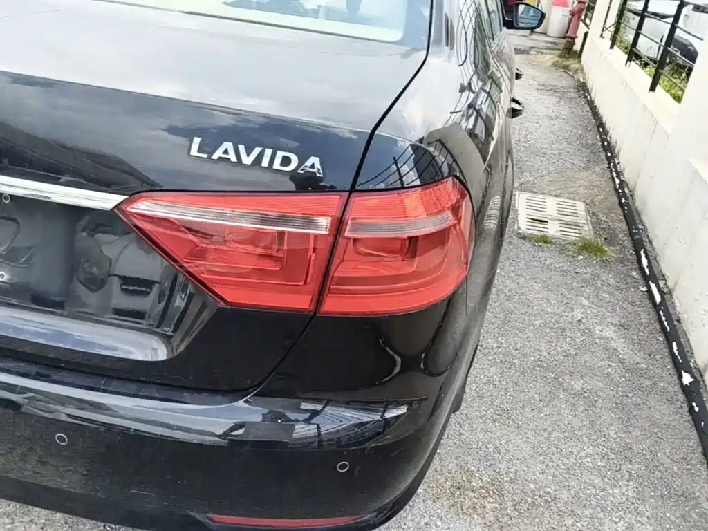 Volkswagen Lavida — миниатюра 8