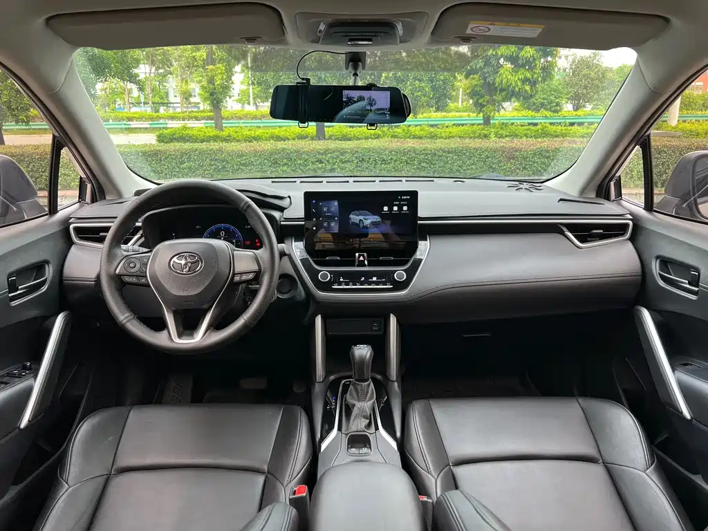 Toyota Frontlander — миниатюра 8