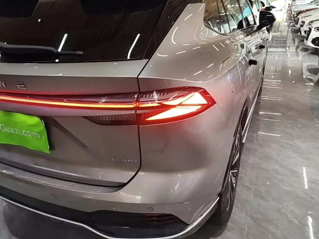Roewe RX5 — миниатюра 8