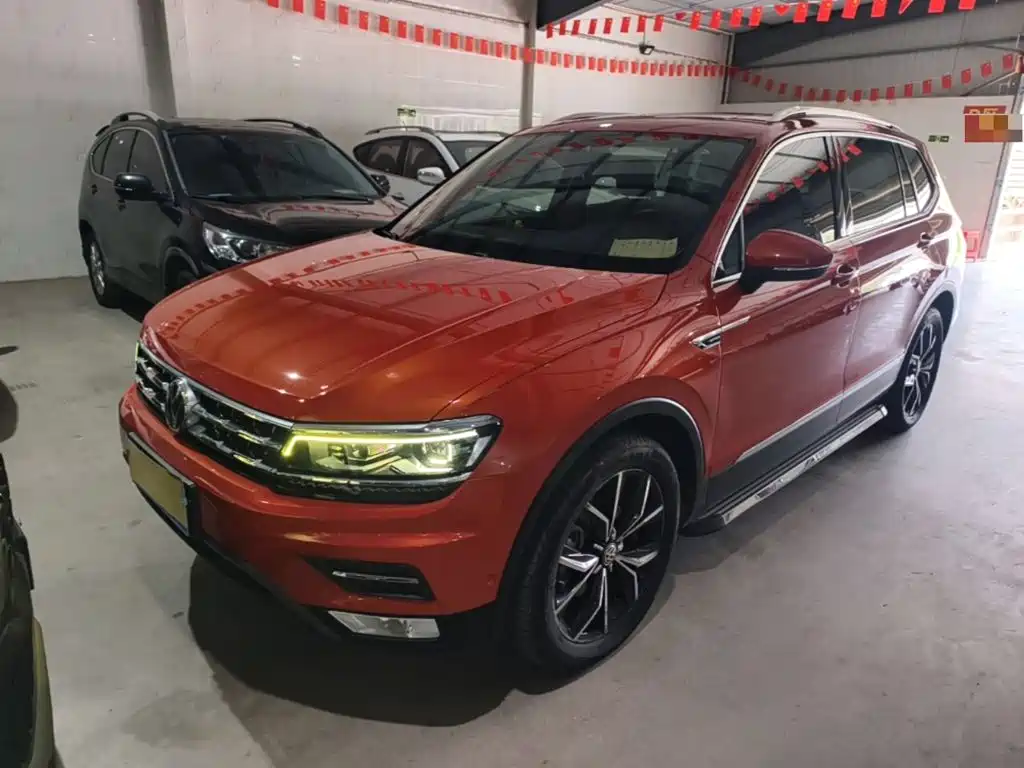 Volkswagen Tiguan L — миниатюра 2