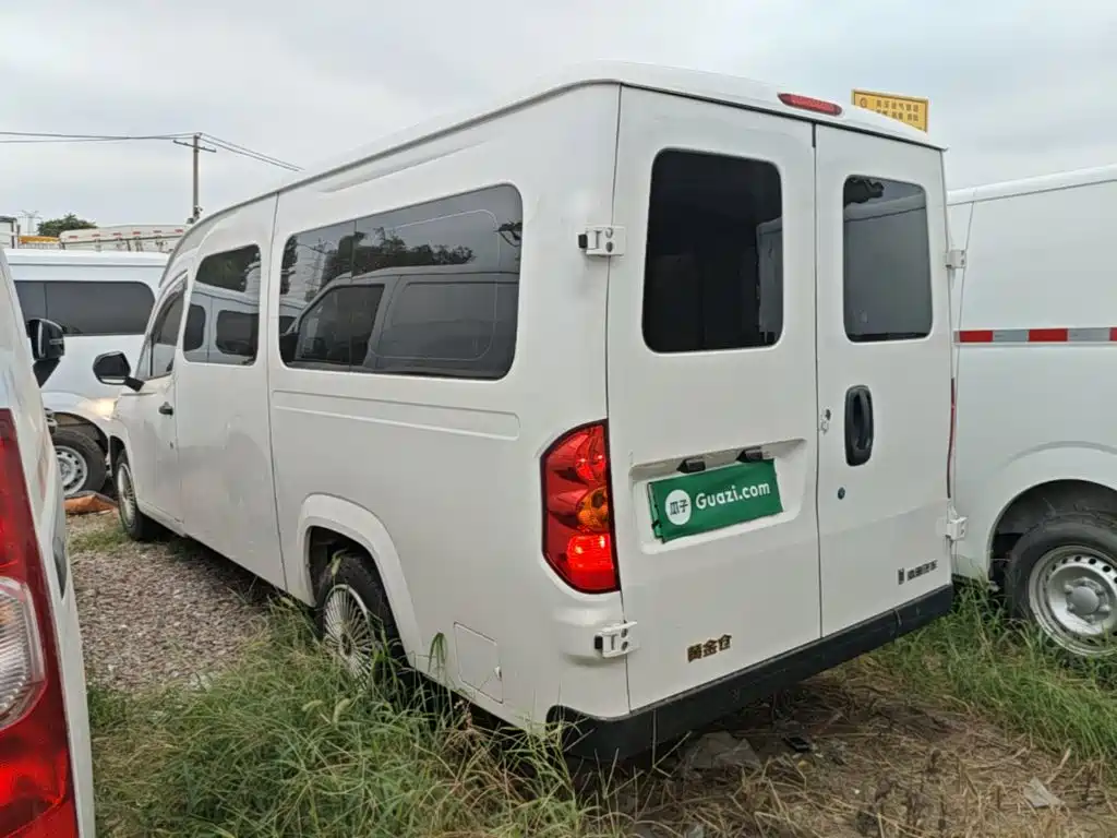 予风汽车 予风黄金仓 — миниатюра 5