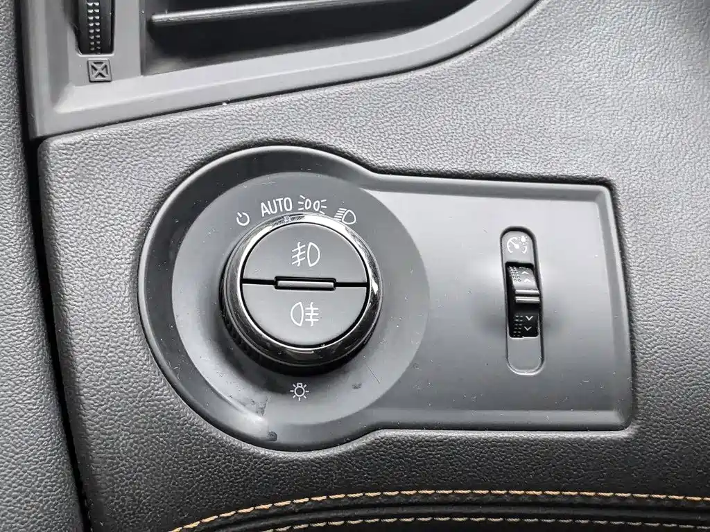 Buick LaCrosse — миниатюра 21