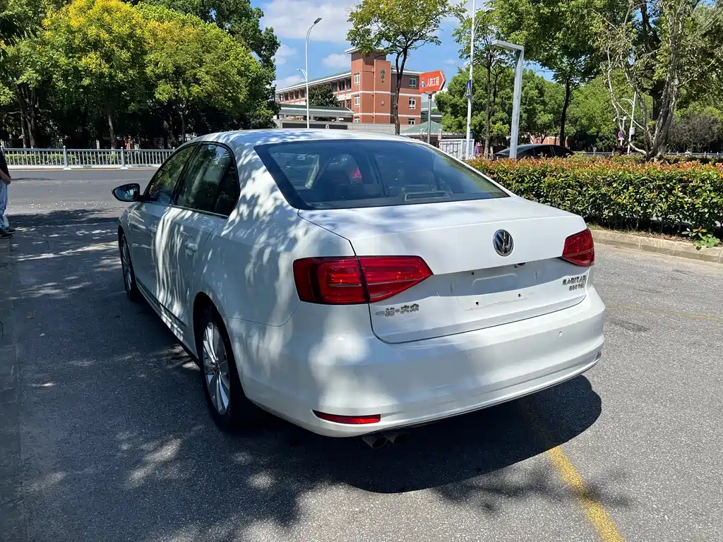 Volkswagen Sagitar — миниатюра 5