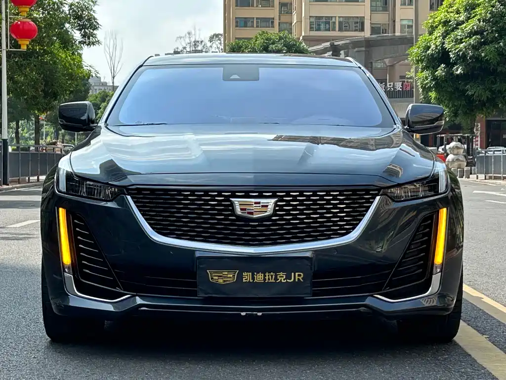 Cadillac CT5 — миниатюра 2