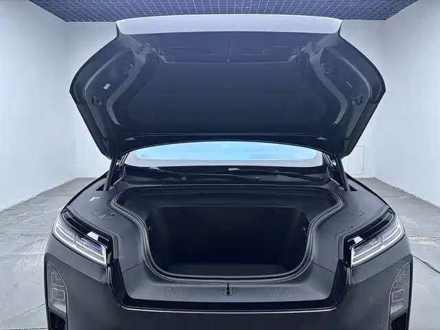 NIO ES8 — миниатюра 13