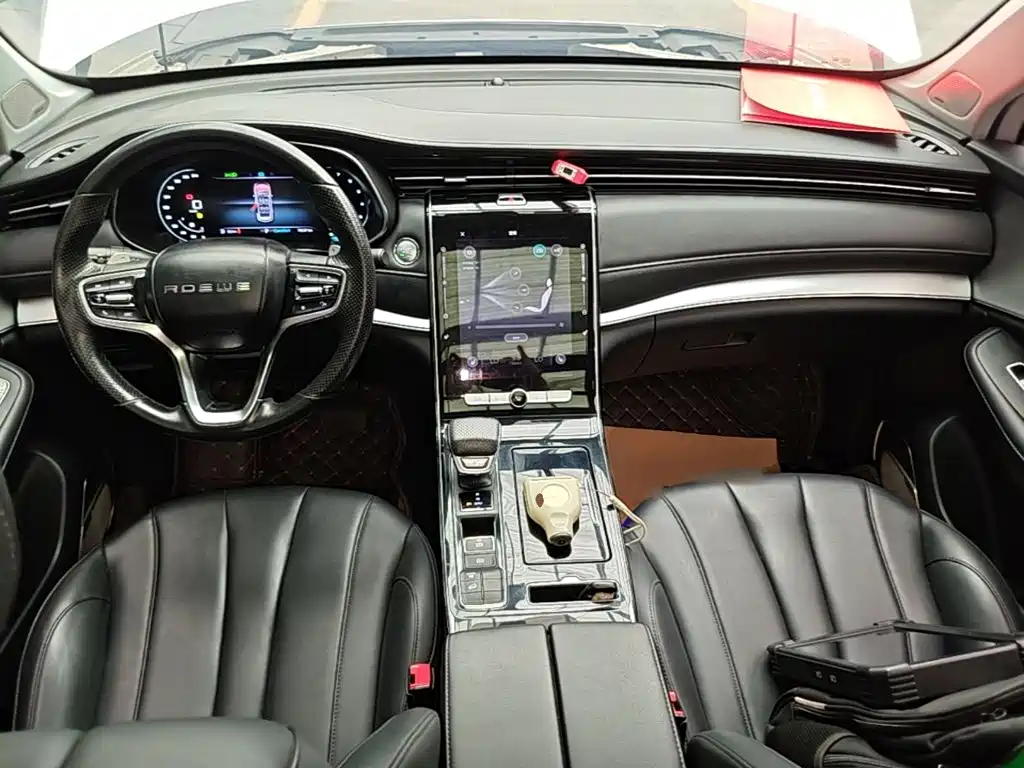 Roewe RX5 MAX — миниатюра 10