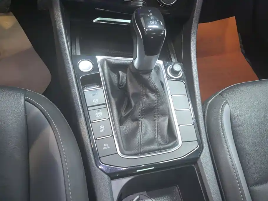 Volkswagen Sagitar — миниатюра 16
