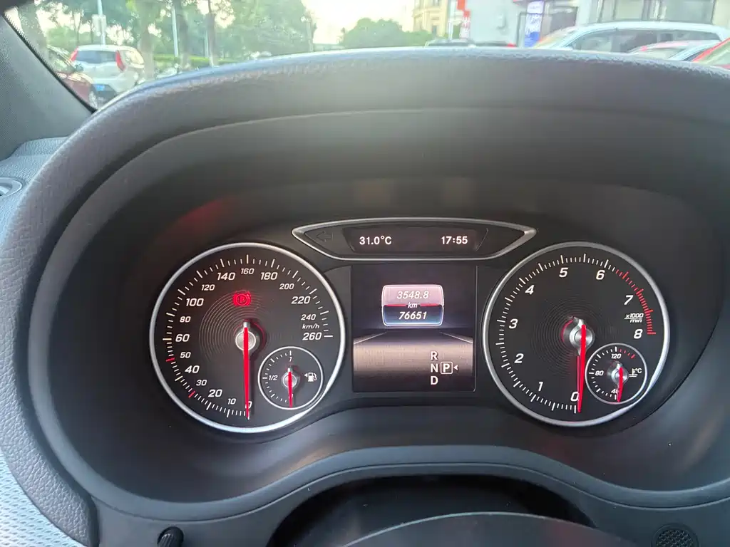 Mercedes-Benz B-Class — миниатюра 4