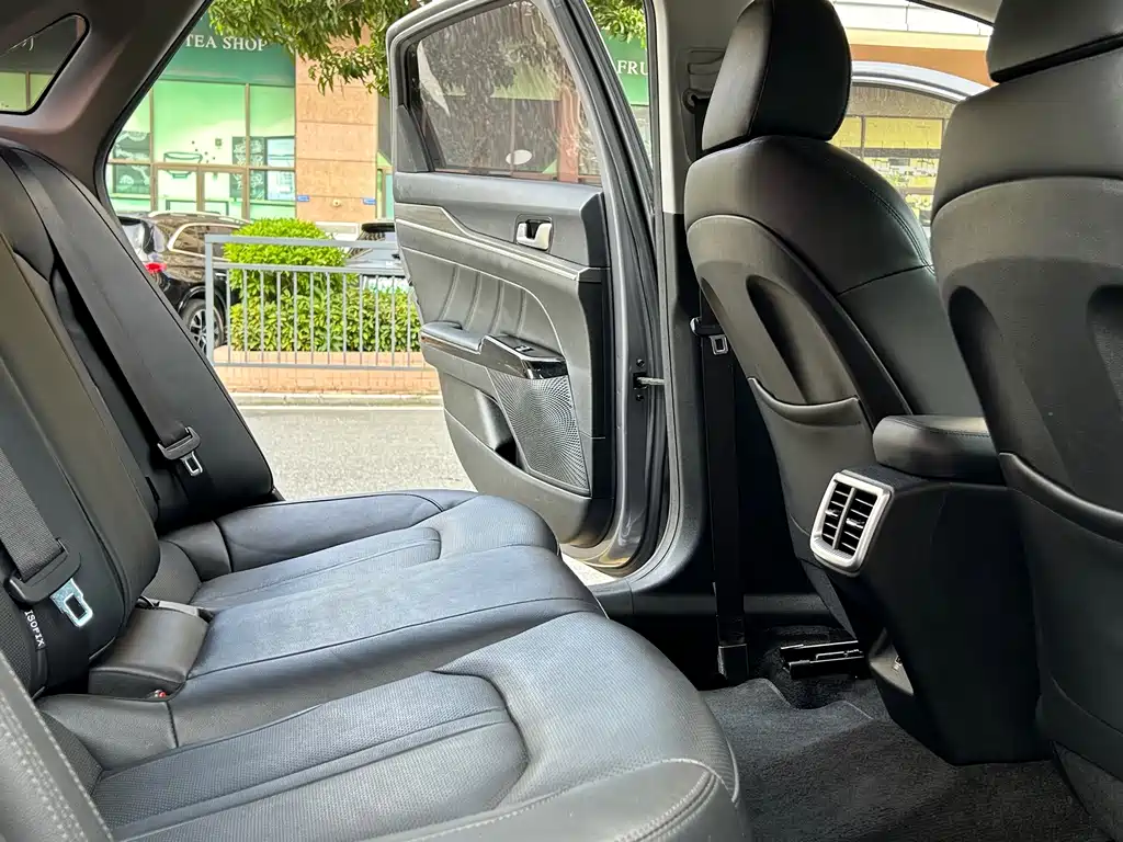 Kia K5 — миниатюра 18