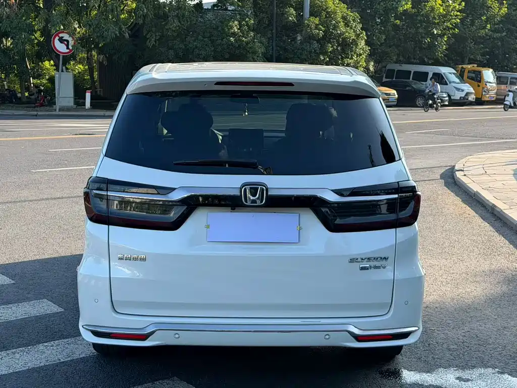 Honda Elysion — миниатюра 5