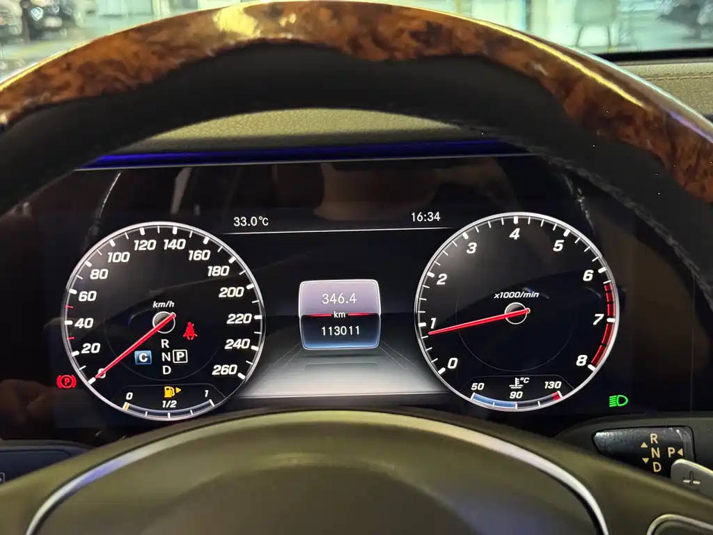 Mercedes-Benz E-Class — миниатюра 24