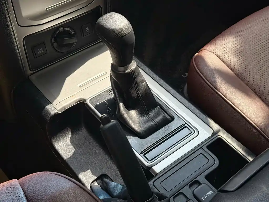 Toyota Prado (Import) — миниатюра 8