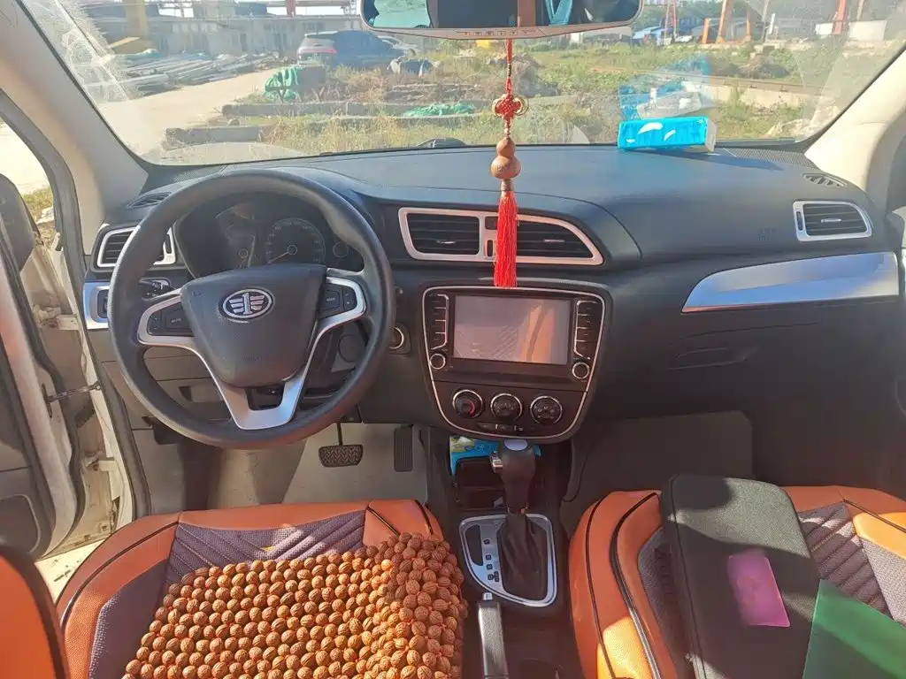 FAW Junpai D60 — миниатюра 5