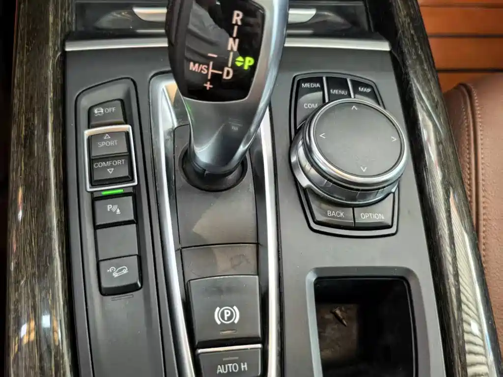 BMW X5 (Import) — миниатюра 14