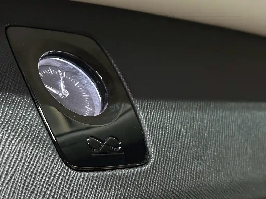Rolls-Royce Cullinan — миниатюра 16