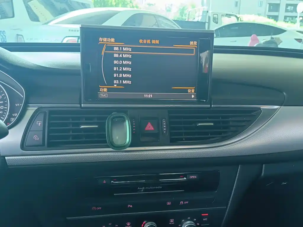 Audi A6L — миниатюра 6