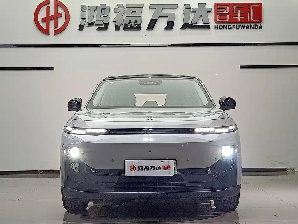 Leapmotor Leapmotor B10 — миниатюра 3