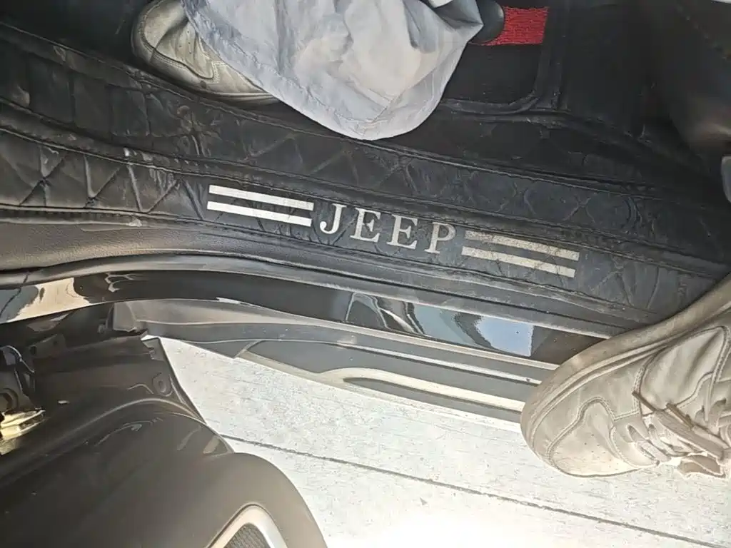 Jeep Compass — миниатюра 21