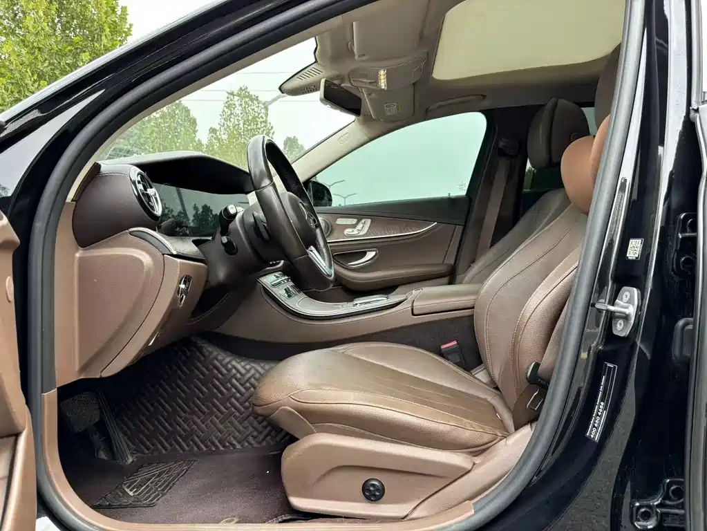 MERCEDES-BENZ E CLASS